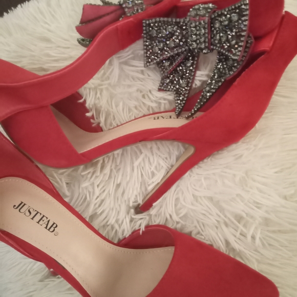 Heels - Picture 7 of 11